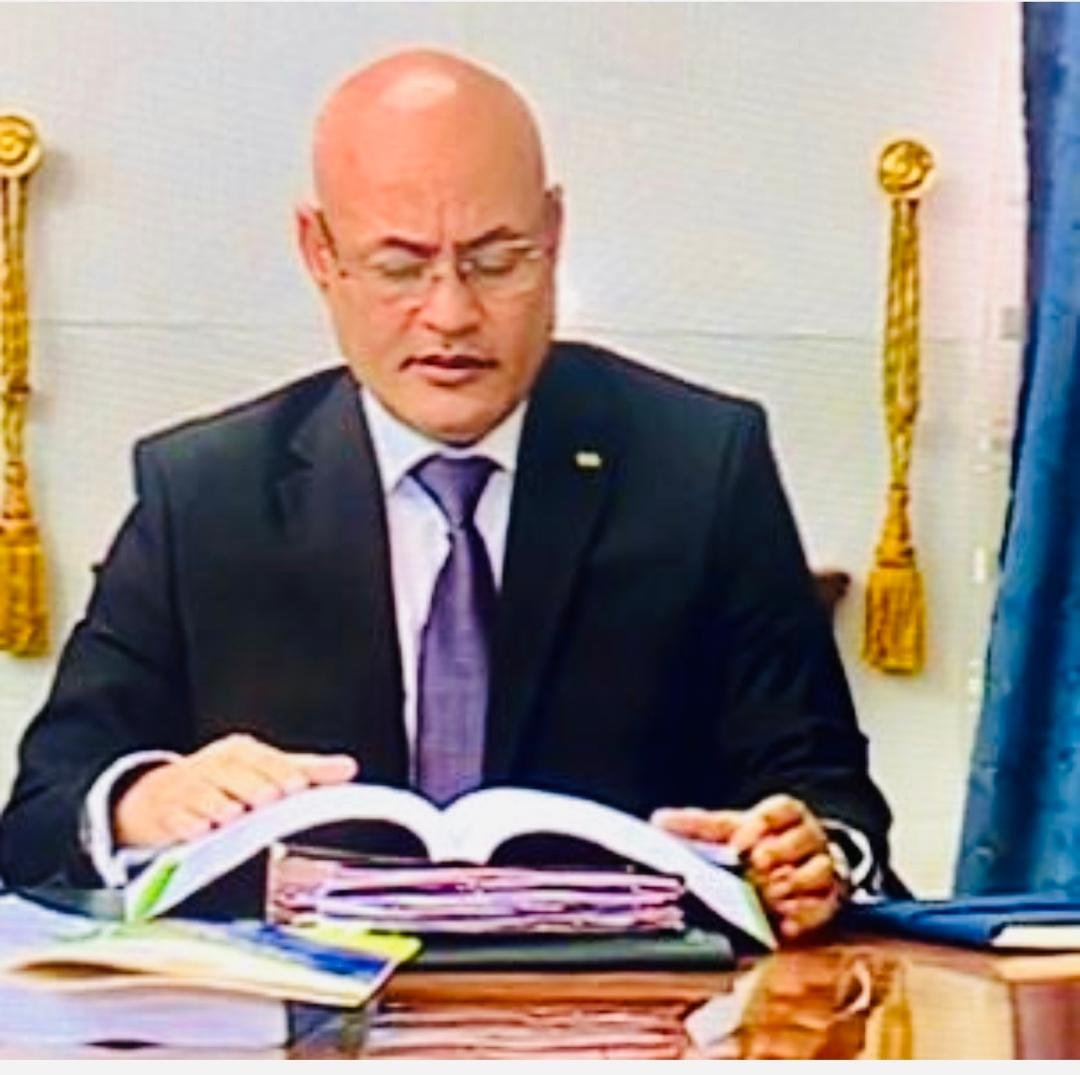 الوزير السابق د. ختار الشيباني يكتب : تقاسم الإنتاج في قطاع الغاز الموريتاني: قراءة علمية في الآلية والحصائل