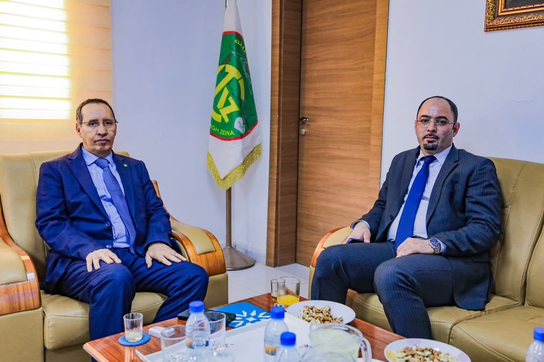 عمدة تفرغ زينة: يبحث مع السفير الجزائري تعزيز التعاون والشراكة بين البلدية والمجموعات المحلية
