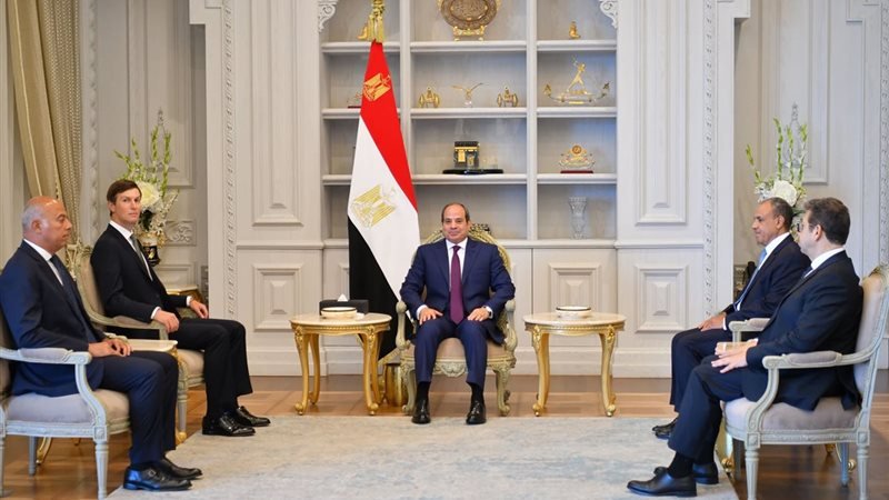 بحضور الوسطاء .. المبعوث الأمريكي “كوشنر” يلتقي قادة حماس في القاهرة