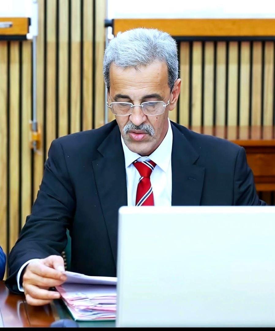الحكومة تعتمد آلية انتقالية لتنظيم وتسويق الذهب الناتج عن التعدين الأهلي والمنجمي الصغير
