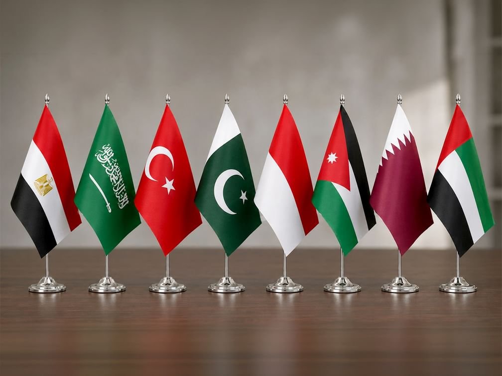 8 دول من بينها السعودية و الإمارات تدين رفض إسرائيل استكمال “خطة سلام غزة”