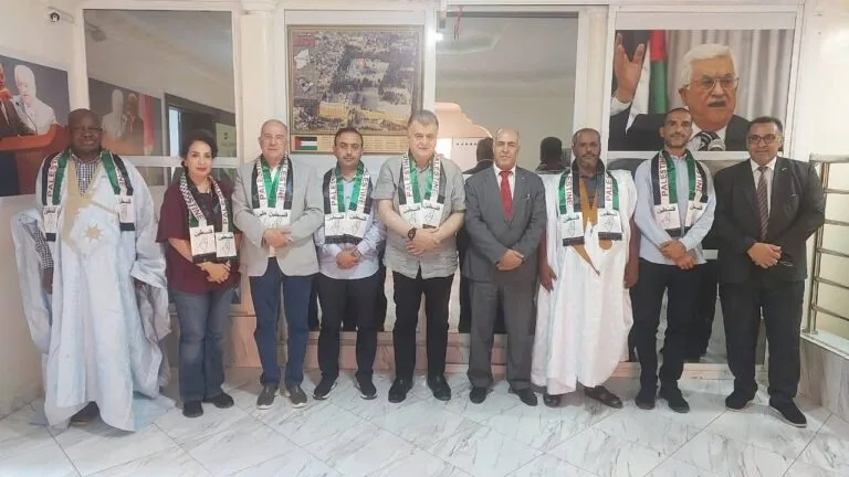 سفارة فلسطين في نواكشوط ووفد نقابي عربي يبحثان دعم العمال الفلسطينيين وتعزيز التعاون النقابي