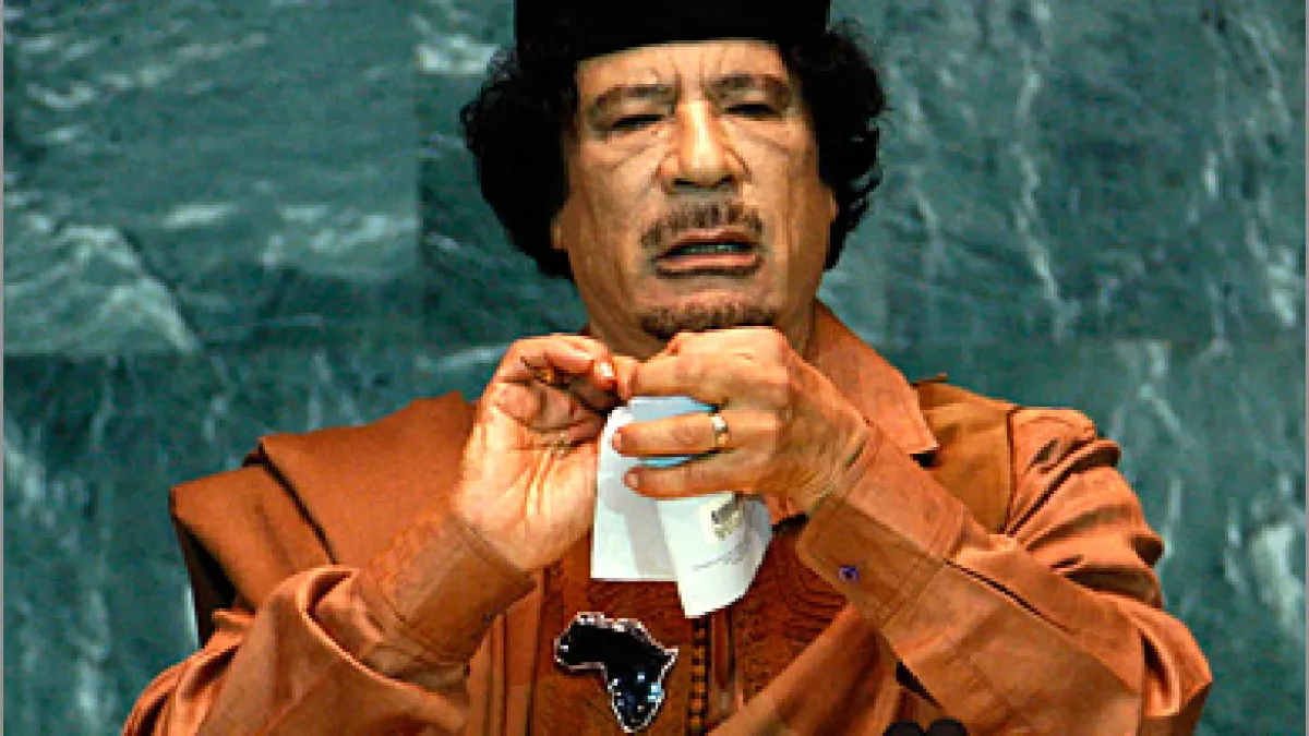هل كان الزعيم الليبي الراحل معمر القذافي محقاً حين مزق ميثاق الأمم المتحدة أمام الجمعية العامة؟