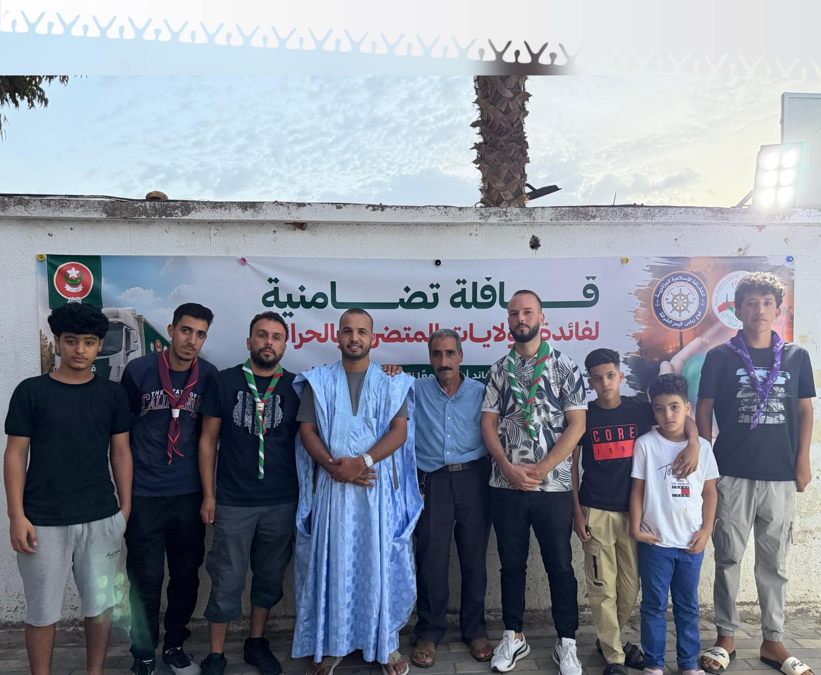 الجالية الموريتانية بالجزائر ترسل قافلة تضامنية للمتضررين من الحرائق
