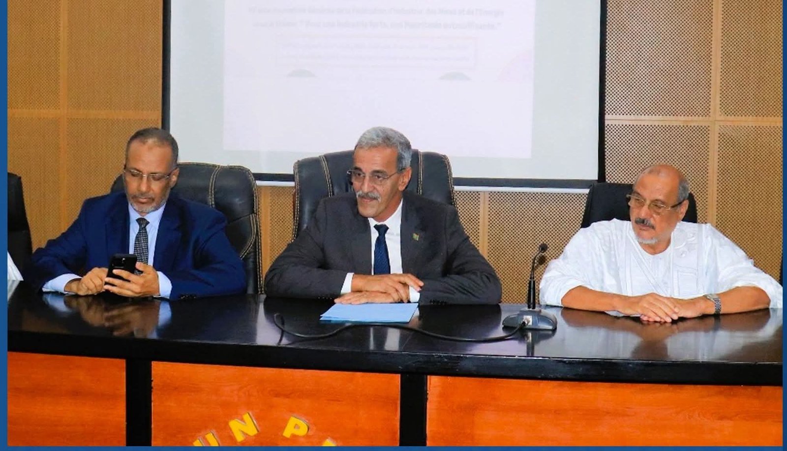 وزير المعادن والصناعة يشرف على انطلاق أعمال الجمعية العامة العادية الـ15 لاتحادية الصناعة والمعادن والطاقة