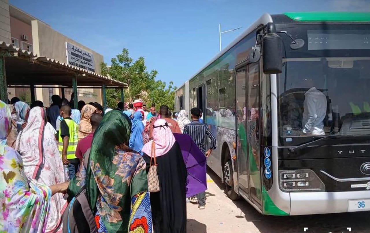 وزارة التعليم العالي: النقل الجامعي المجاني لـ9.926 طالبًا من المسجلين في السجل الاجتماعي لتآزر